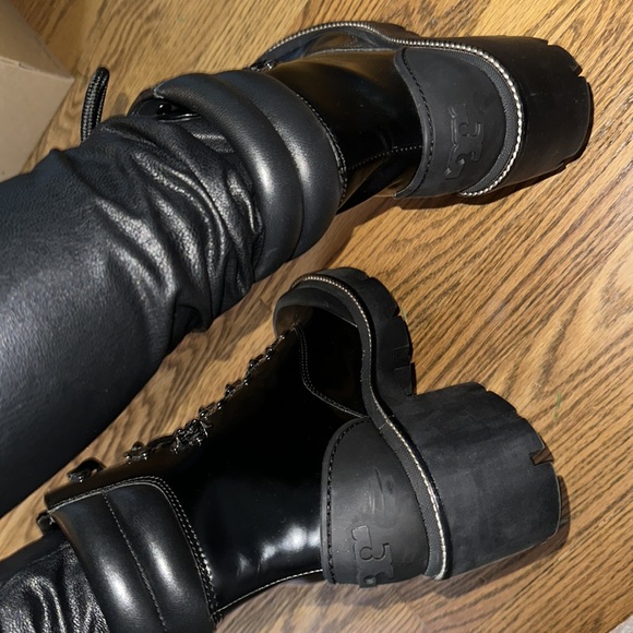 Tory Burch lug-sole hiker boot - Picture 4 of 5